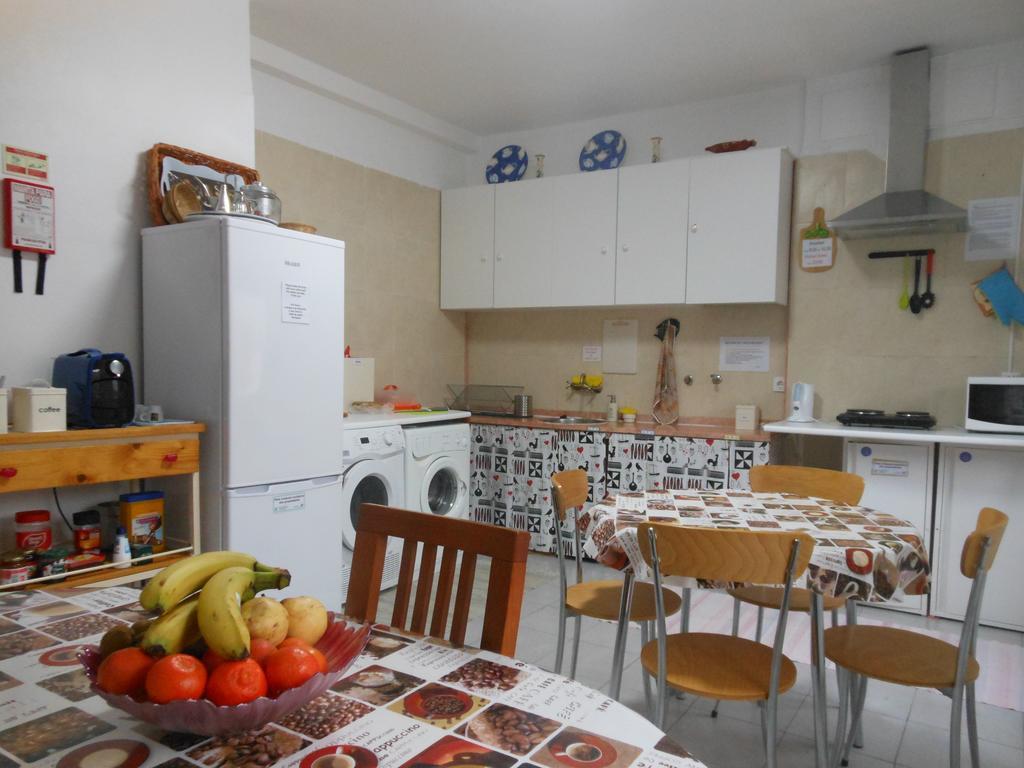 Lisbon Cosy Hostel Экстерьер фото